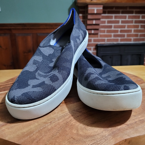 Rothys Gray Camo Sneakers SZ 12 - Picture 5 of 7